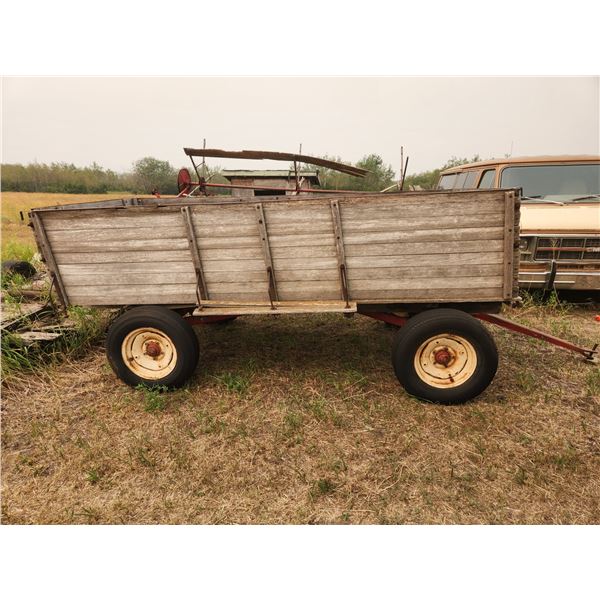 Rubber Tired Wagon - Cockshutt Wagon Frame (5' x 10' 9")