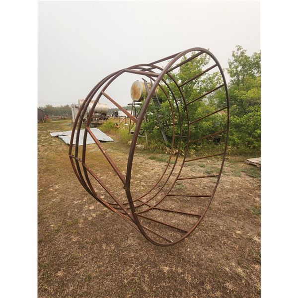 Round Bale Feeder (Good Condition)