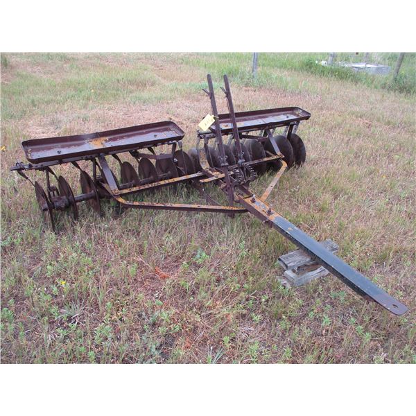 3 Pt. Hitch 8' Pull Behind Disk