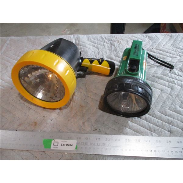 (2) Flashlights/Spotlights