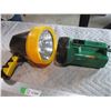 Image 4 : (2) Flashlights/Spotlights