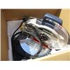 Image 6 : 8 1/4" Compound Mitre Saw with Roller Stand (In Box)