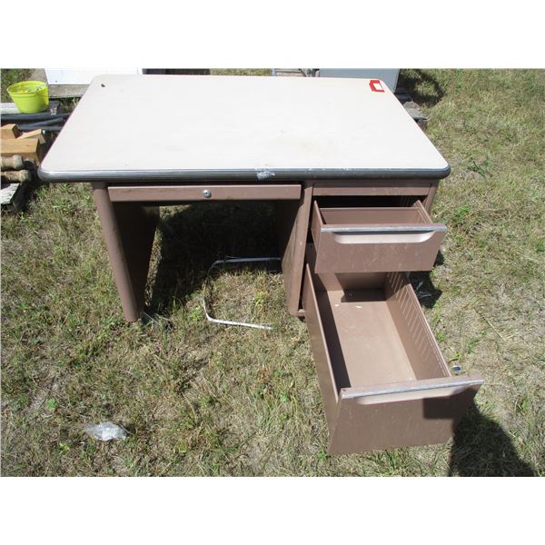 Vintage Office Desk (45 x 31")