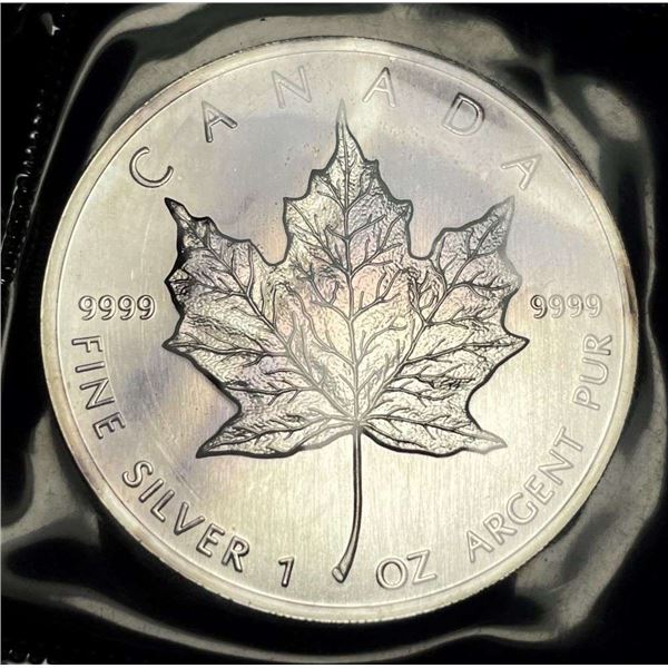 1989 Canada $5 Maple Leaf 1 ozt .9999 Silver
