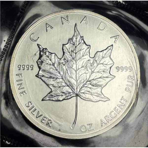 1989 Canada $5 Maple Leaf 1 ozt .9999 Silver