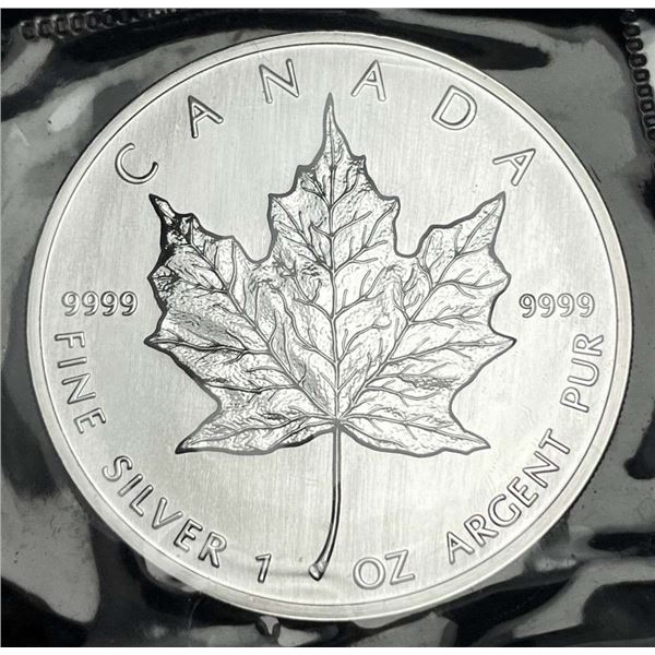 1989 Canada $5 Maple Leaf 1 ozt .9999 Silver