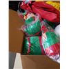 Image 2 : BOX OF CHRISTMAS SQUISHMALLOWS