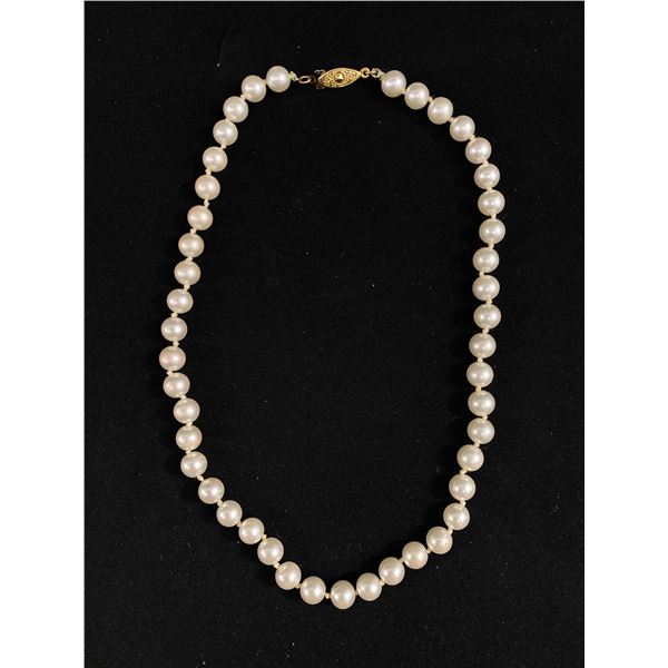 Vintage White Faux Pearls Knotted Necklace