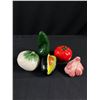 Image 2 : Ceramic Vegetables & Godinger Silver Teapot Napkin Holder