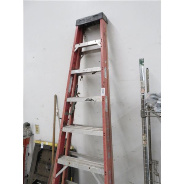 Werner FG 8' Stepladder