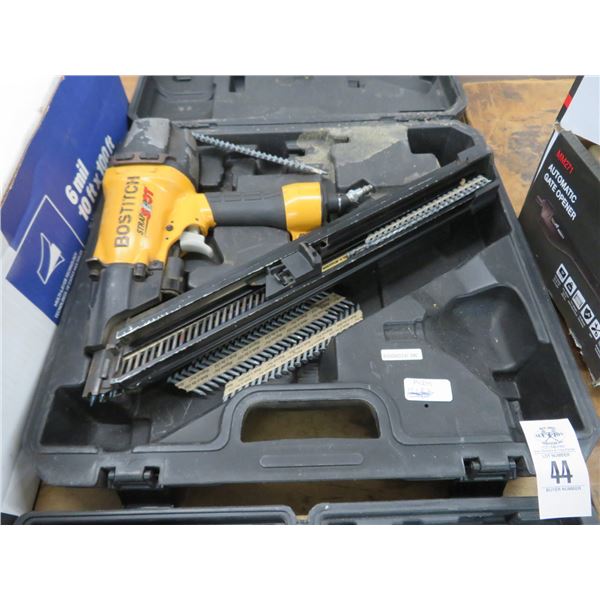 Bostitch Strap Shot Air Nailer w/Case