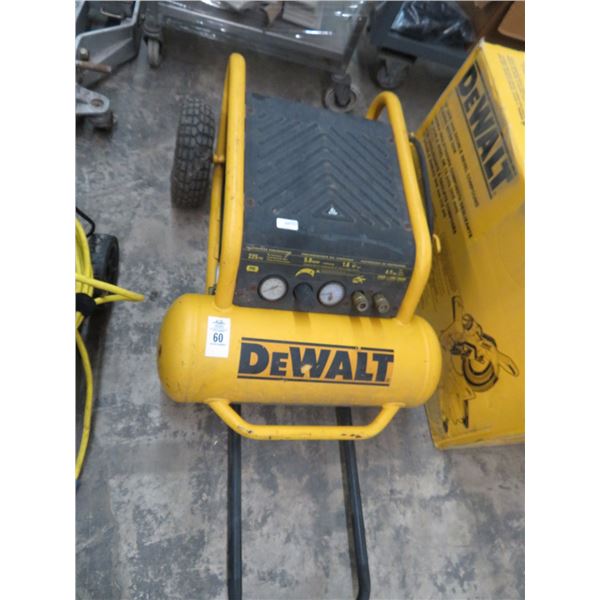 Dewalt 1.6 HP 5SCFM 225 PSI Portable Air Compressor