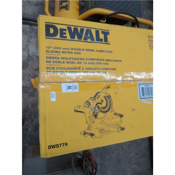 Dewalt 12" Sliding Miter Saw in Box