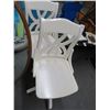 Image 1 : 2-Bone Rolling Office Chairs - 2 X $