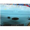 Image 2 : Von Hunks 50L New Cooler Box Tan or Blue