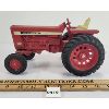 Image 3 : ERTL INTERNATIONAL FARMALL 856 1:16 SCALE DIECAST TRACTOR