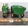 Image 2 : LOT OF 2 - JOHN DEERE DIECAST TRACTOR & PULL BEHIND HAY WAGON