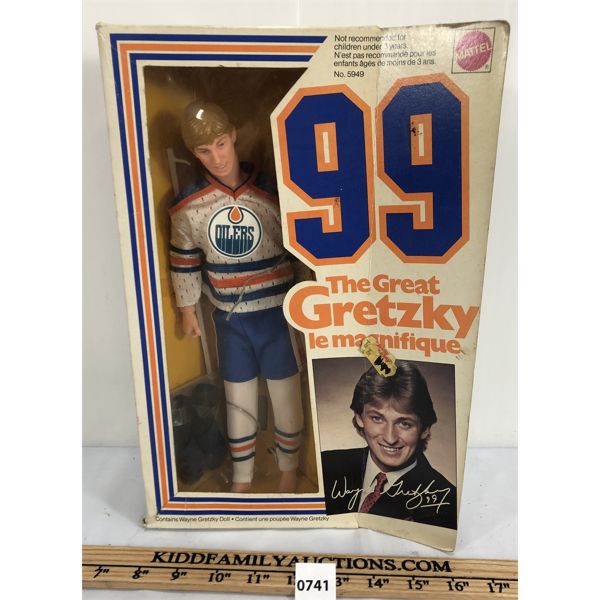 1983 MATTEL THE GREAT GRETZKY - WAYNE GRETZKY ACTION FIGURE