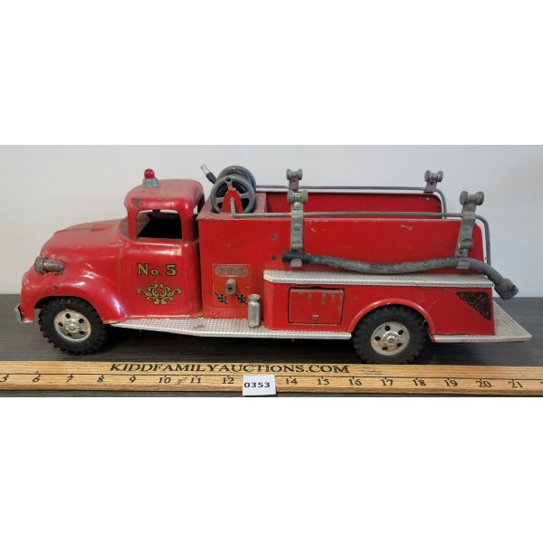 TONKA PRESSED STEEL FIRE PUMPER TRUCK