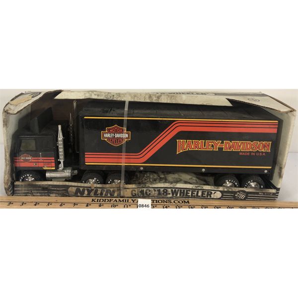 NYLINT PRESSED STEEL HARLEY DAVIDSON 18-WHEELER W/ BOX