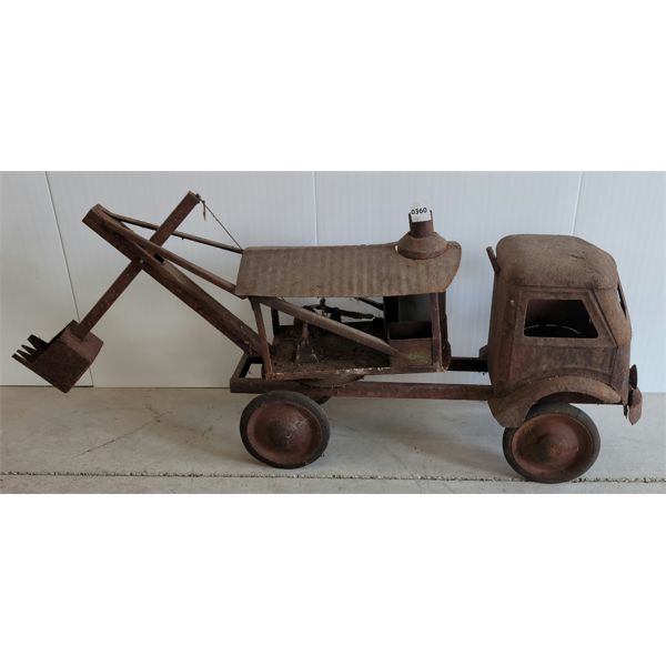 EARLY PRESSED STEEL STEAM SHOVEL TRUCK