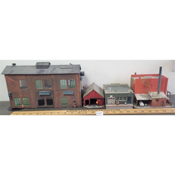 JOB LOT - HO SCALE TRAIN BUILDINGS