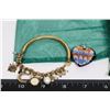 Image 1 : HEART PENDANT & BRASS BRACELET WITH PEARL/MOONSTO