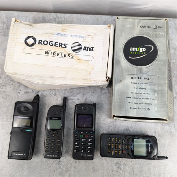 Lot of Various Used Cell Phones