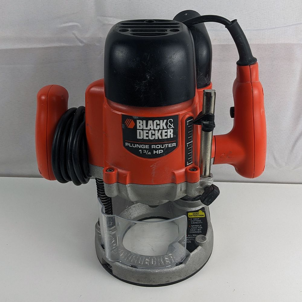 Blackner Router Working Black & Decker Plunge Router 1 3/4 HP