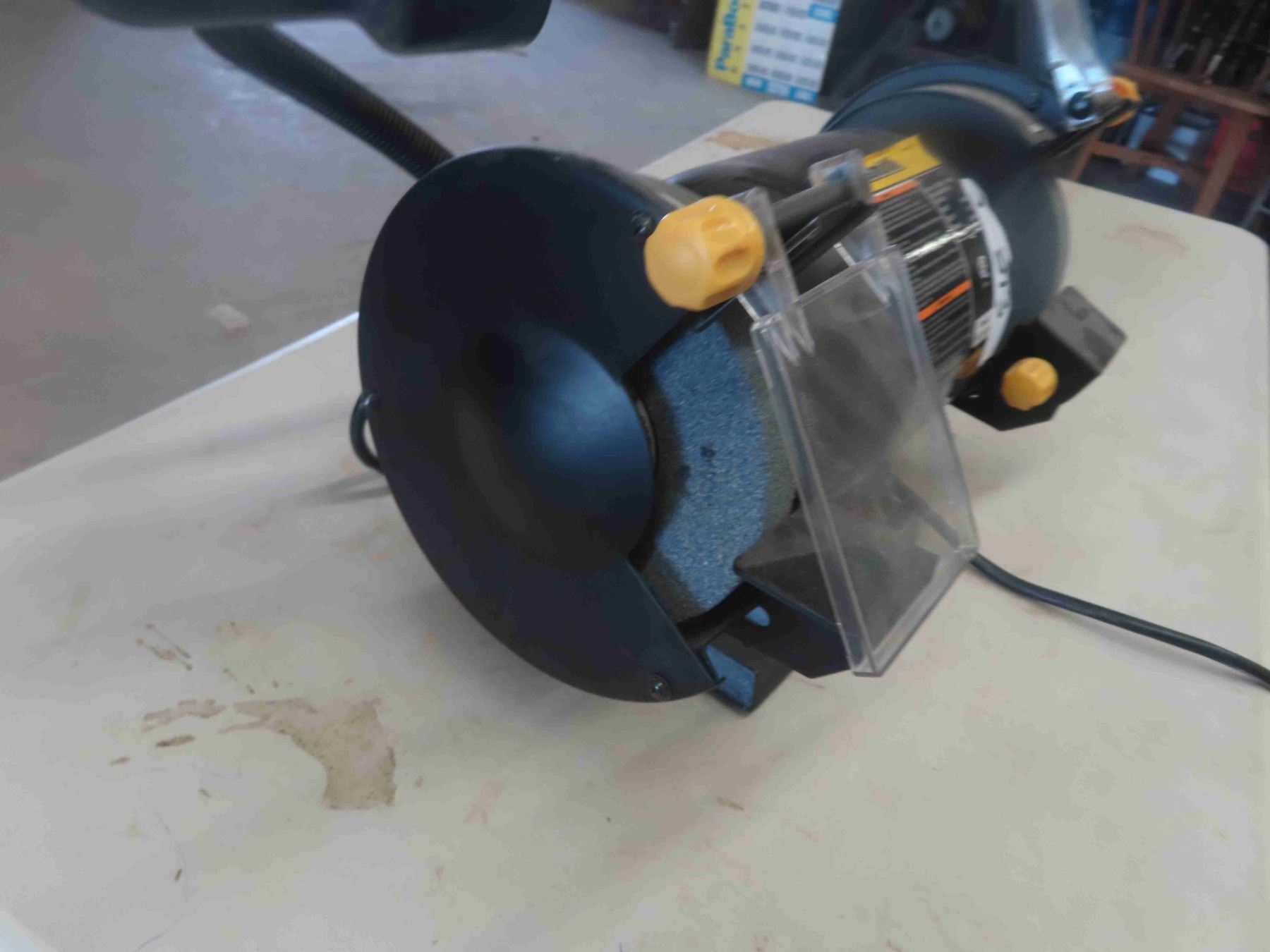 Worksmith 1/2 HP Bench Grinder