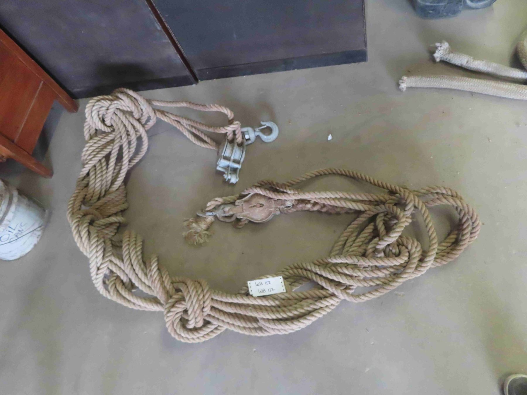 Large Rope with Hooks + Pulleys