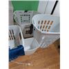 Image 3 : Assortment of Laundry hampers 