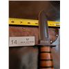 Image 2 : Hunting Knife & Leather Case