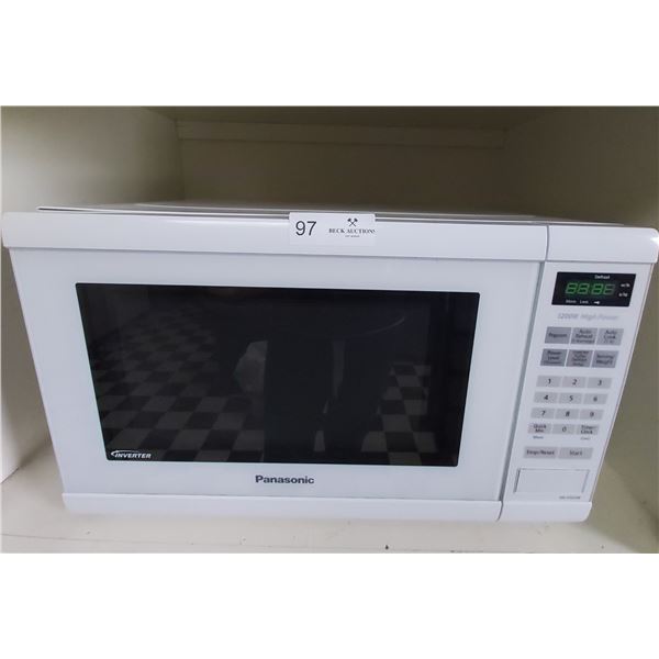 Panasonic Inverter Microwave.  Model # NN-ST632W