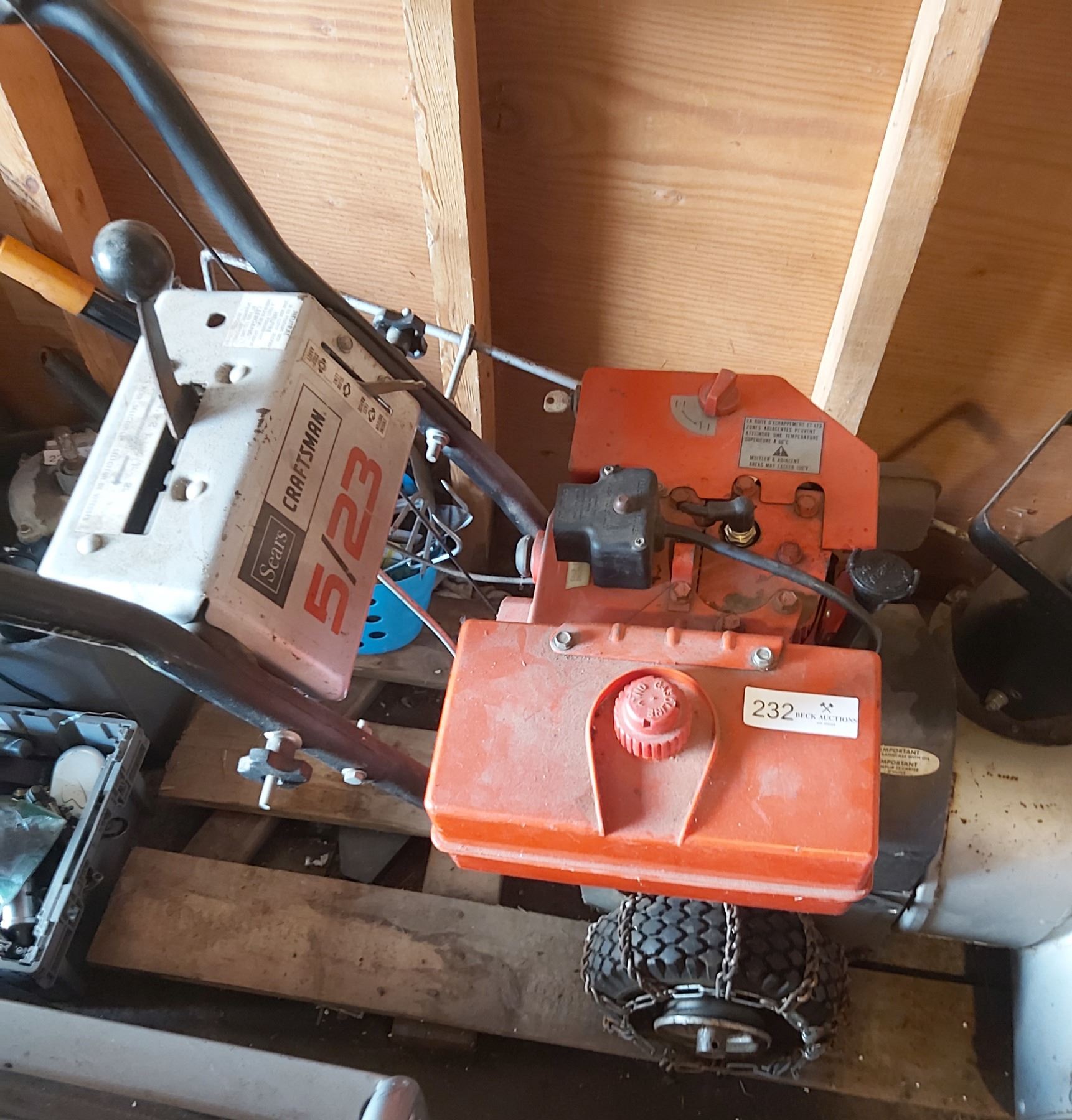 Craftsman 5/23 Gas Powered Snowblower Model C950 52248 Tires are Flat