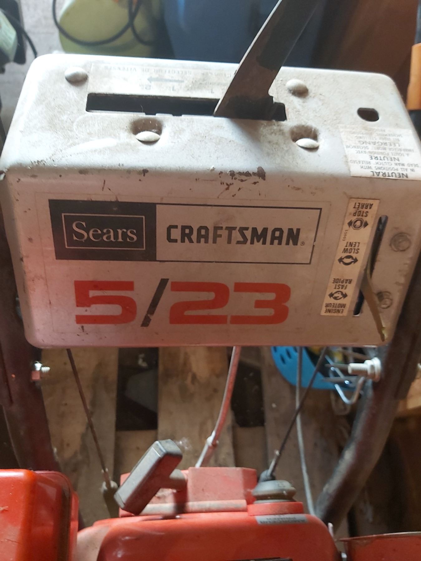 Craftsman 5/23 Gas Powered Snowblower Model C950 52248 Tires are Flat