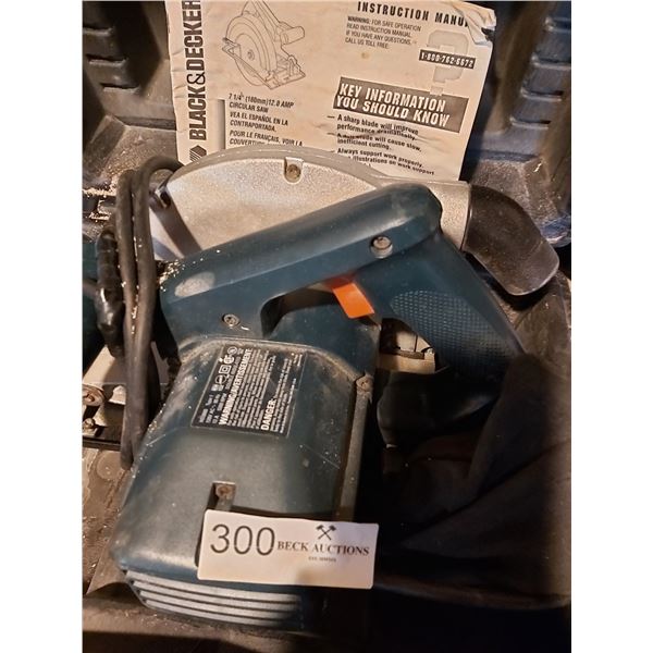 Black & Decker 7 1/45   Circular Saw Model # HD3000