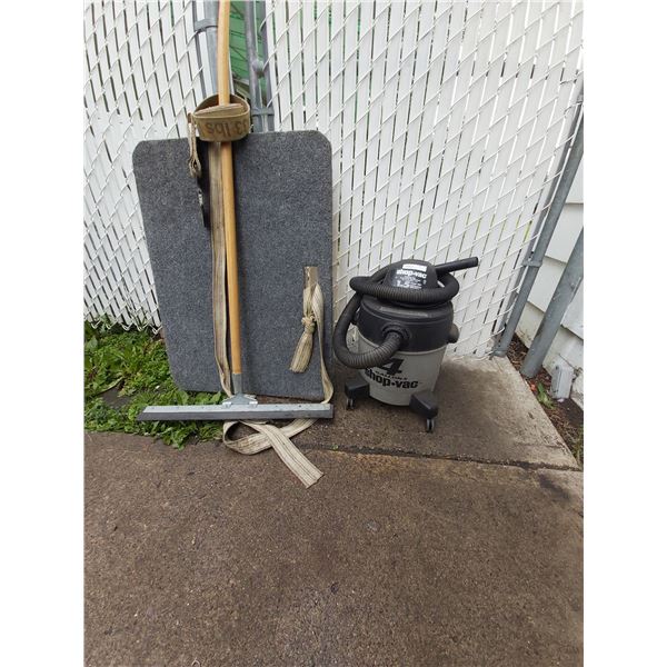 4 Gallon Wet/Dry Shop Vac, Dolly and Large Squeegee