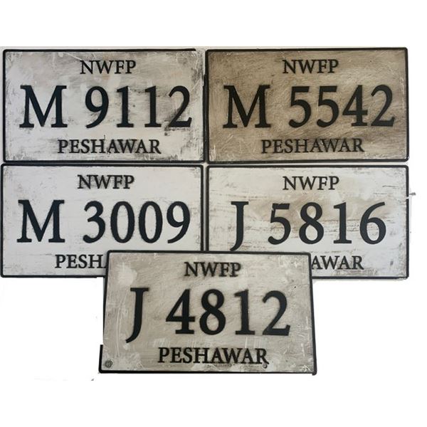 Resident Evil: The Final Chapter Lot of License Plates Movie Props
