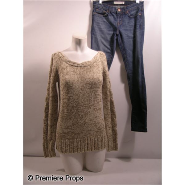 The Possession Stephanie (Kyra Sedgwick) Movie Costumes