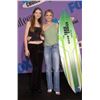 Image 4 : 2001 Sarah Michelle Gellar Signed Teen Choice Surfboard Award