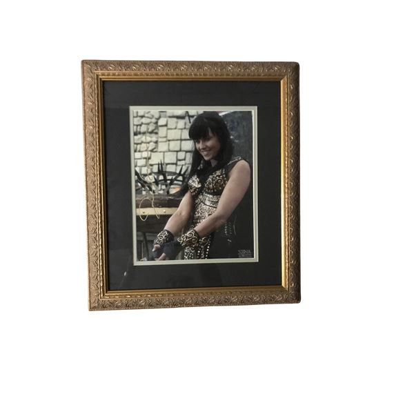 Xena: Warrior Princess (Lucy Lawless) framed set photo