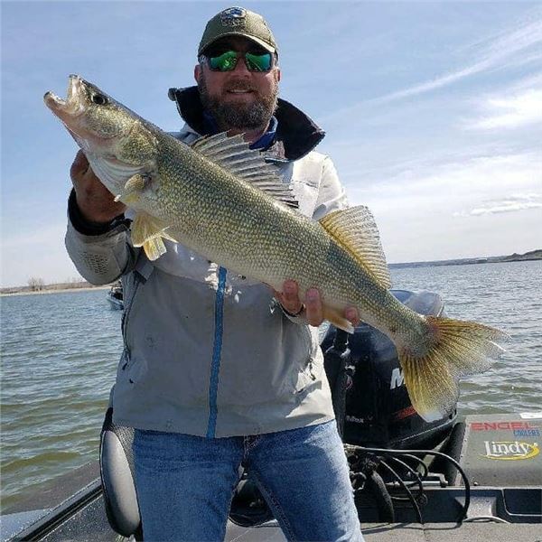 1-Day Walleye Fishing on Lake Sakakawea, North Dakota