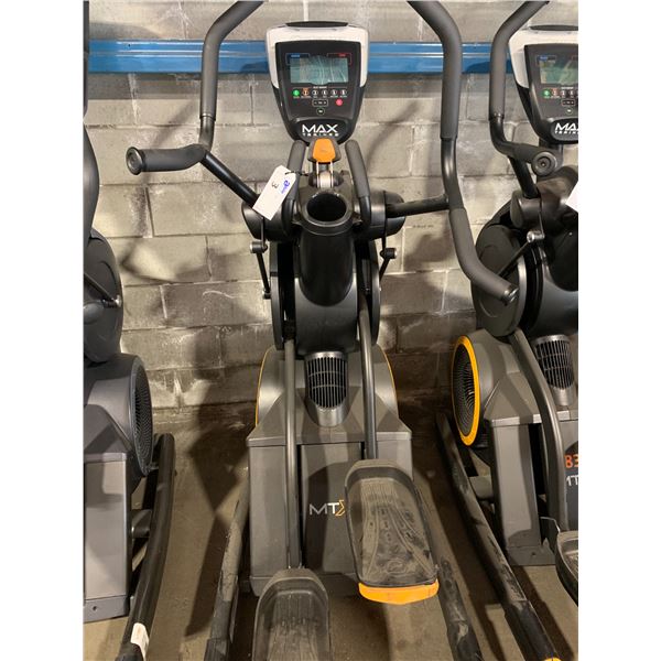 OCTANE FITNESS MTX COMMERCIAL MAX TRAINER WITH DIGITAL DISPLAY