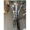 Image 2 : KEISER M3 COMMERCIAL SPIN BIKE / CROSSTRAINER WITH BLACK SEAT, RED TENSION HANDLE, & DIGITAL