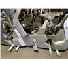 Image 4 : LIFE FITNESS 95CI COMMERCIAL UPRIGHT EXERCISE BIKE WITH DIGITAL DISPLAY