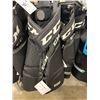 Image 2 : LOT OF CCM REFEREE GIRDLES 3 SIZE SMALL, 2 MEDIUMS, & 1 EXTRA LARGE