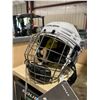 Image 2 : BAUER REAKT 75 HOCKEY HELMET COMBO SIZE SMALL ( WHITE ) * CERTIFIED UNTIL DECEMBER 2024 *
