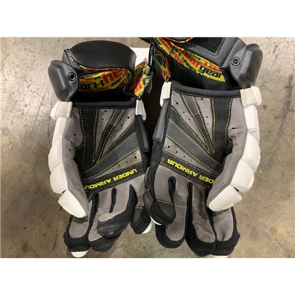 BLACK UNDER ARMOUR GOALIE GLOVES ( SIZE: LG )