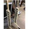 Image 3 : 2 WARRIOR SWAGGER PROLITE 2 GOALIE LEFTHANDED HOCKEY STICKS